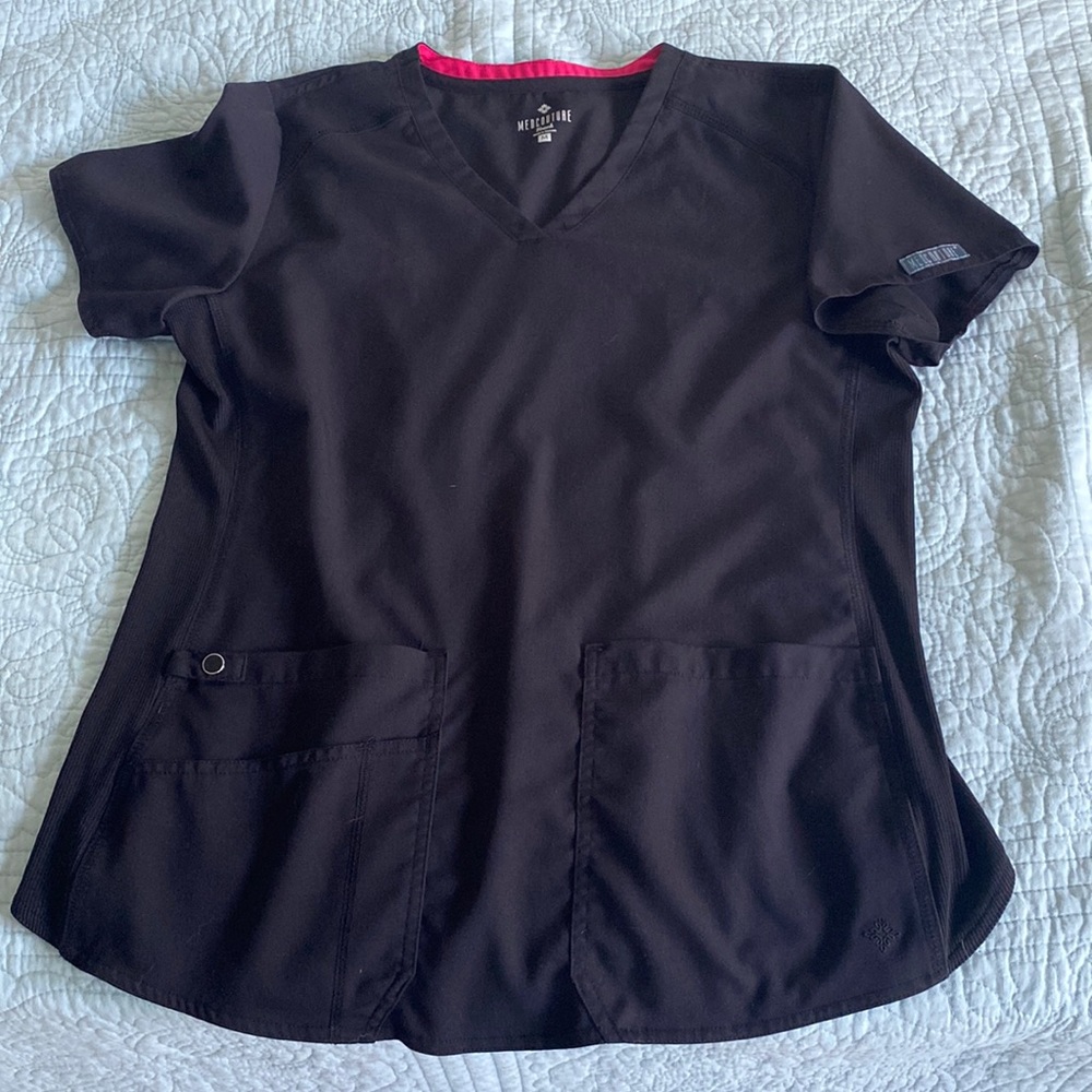 Med couture jogger scrub set